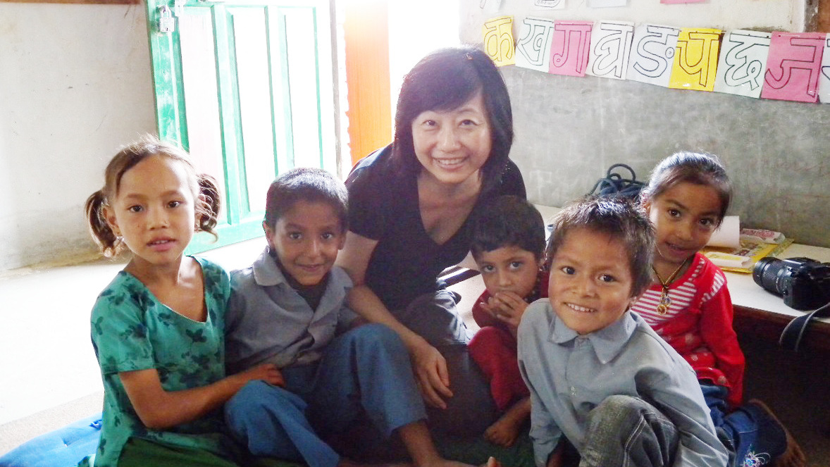 Mabel with children for OneSky-1113